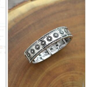 ✨️Sale✨️Western Stretch Bangle Bracelet